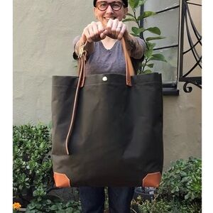 MoMurray’s The Bag